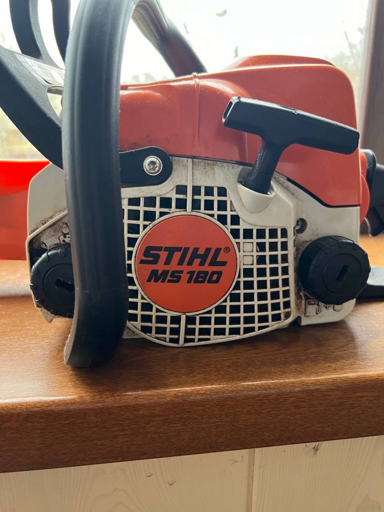 Бензопила STIHL MS180