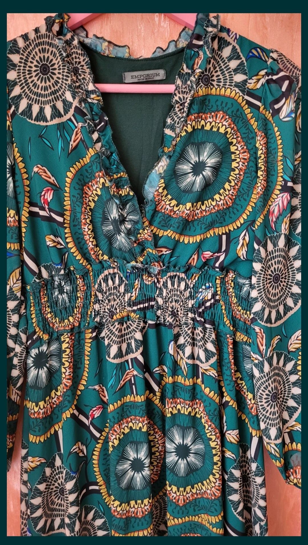Платье оборки Италия Emporium L-XL декольте вырез