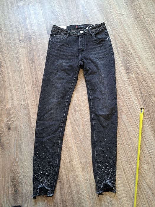 Spodnie jeansy rurki kamienie sm 28
