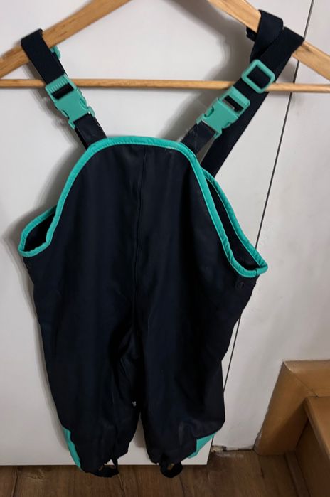Spodnie przeciwdeszczowe dla chłopca 98 104