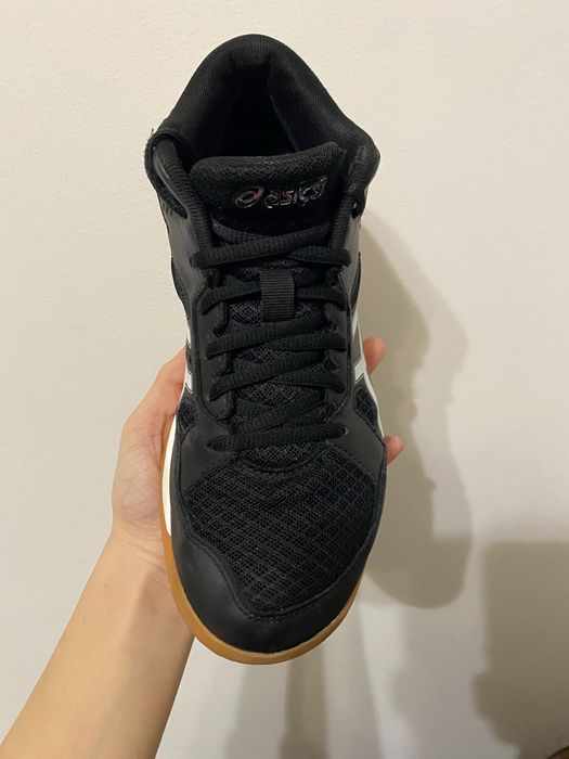 Оригінальні волейбольні кросівки ASICS GEL-TASK MT 3