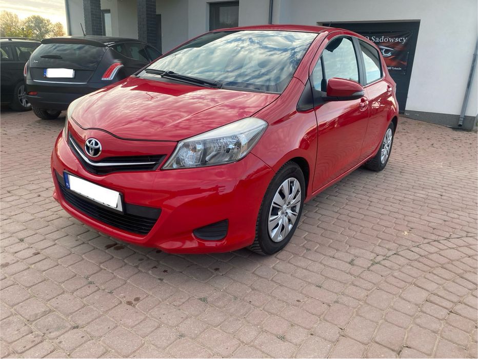 Toyota Yaris 1.0 benzyna +gaz z 2012 roku