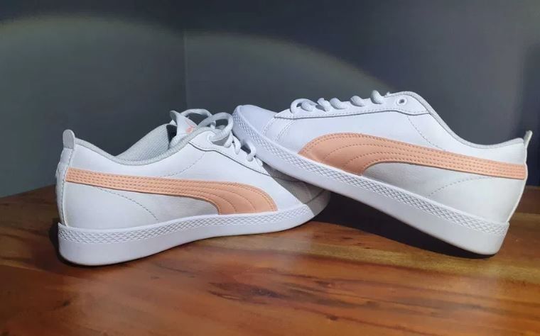 Buty sportowe damskie, białe, Puma Smash Wmns 
	201.00 zł