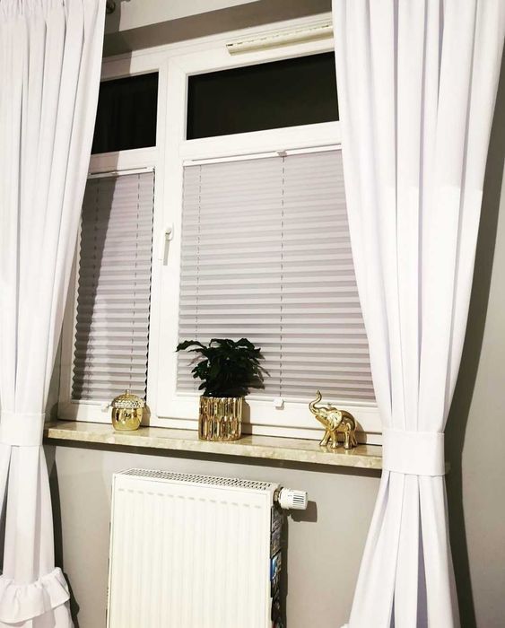 Zasłony białe z falbanami jak nowe