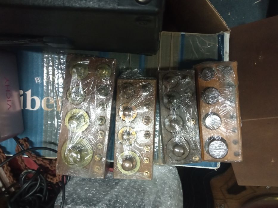 Quatro cepos de pesos,35€ cada completos