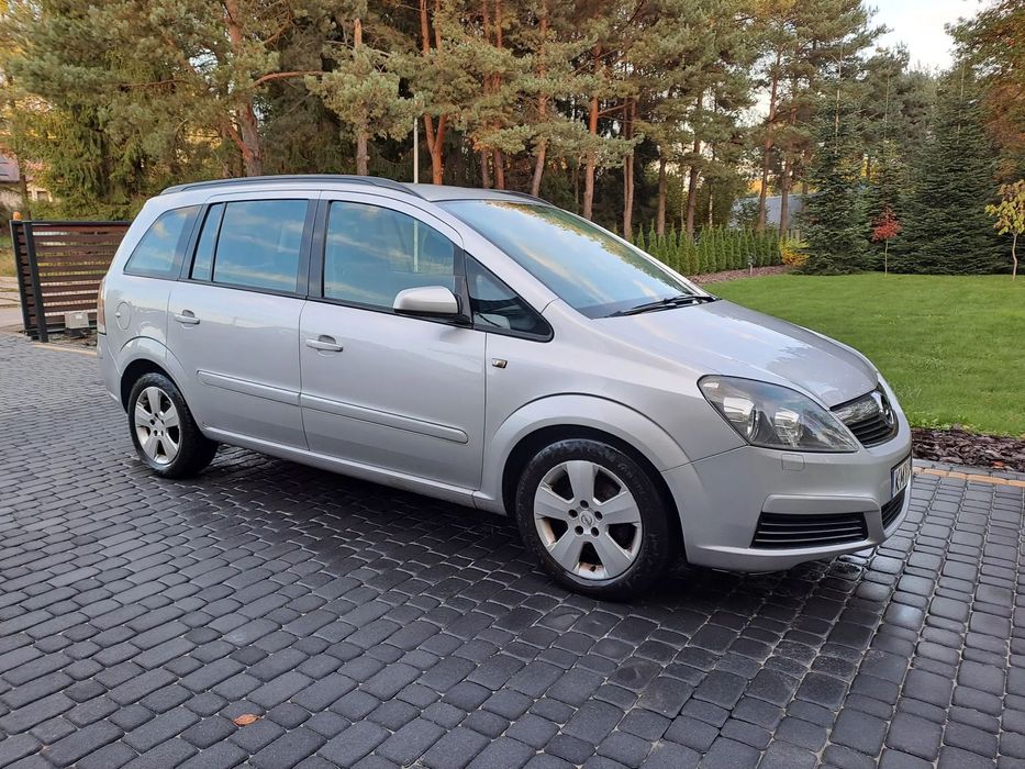 Opel Zafira Zafira B 1.8 7os, 140KM, LPG, klima, hak, tempomat, 2kpl kół, 4xel szy