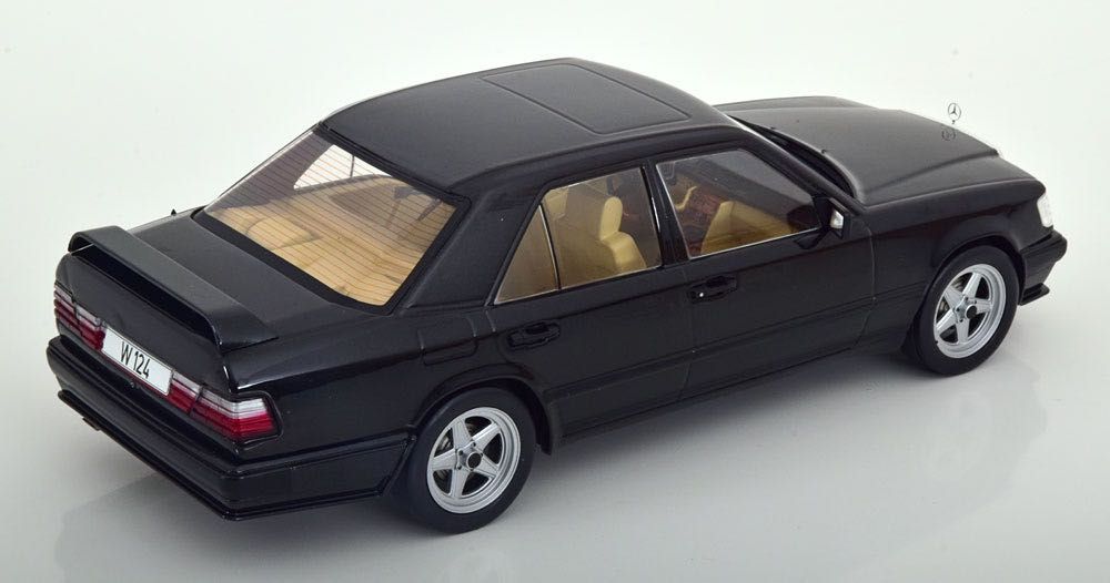 Mercedes E300 W124 1988 Tuning 1:18 MCG