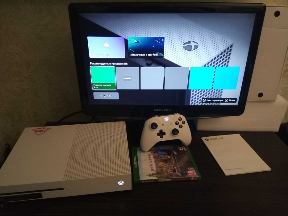 Xbox One S 1Tb (White)