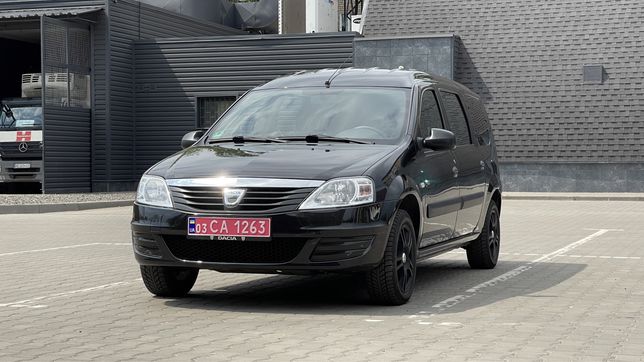 Продам хорошую Dacia Logan MCV 1.6 v8 бензин/газ 7 мест 2012 г.в.