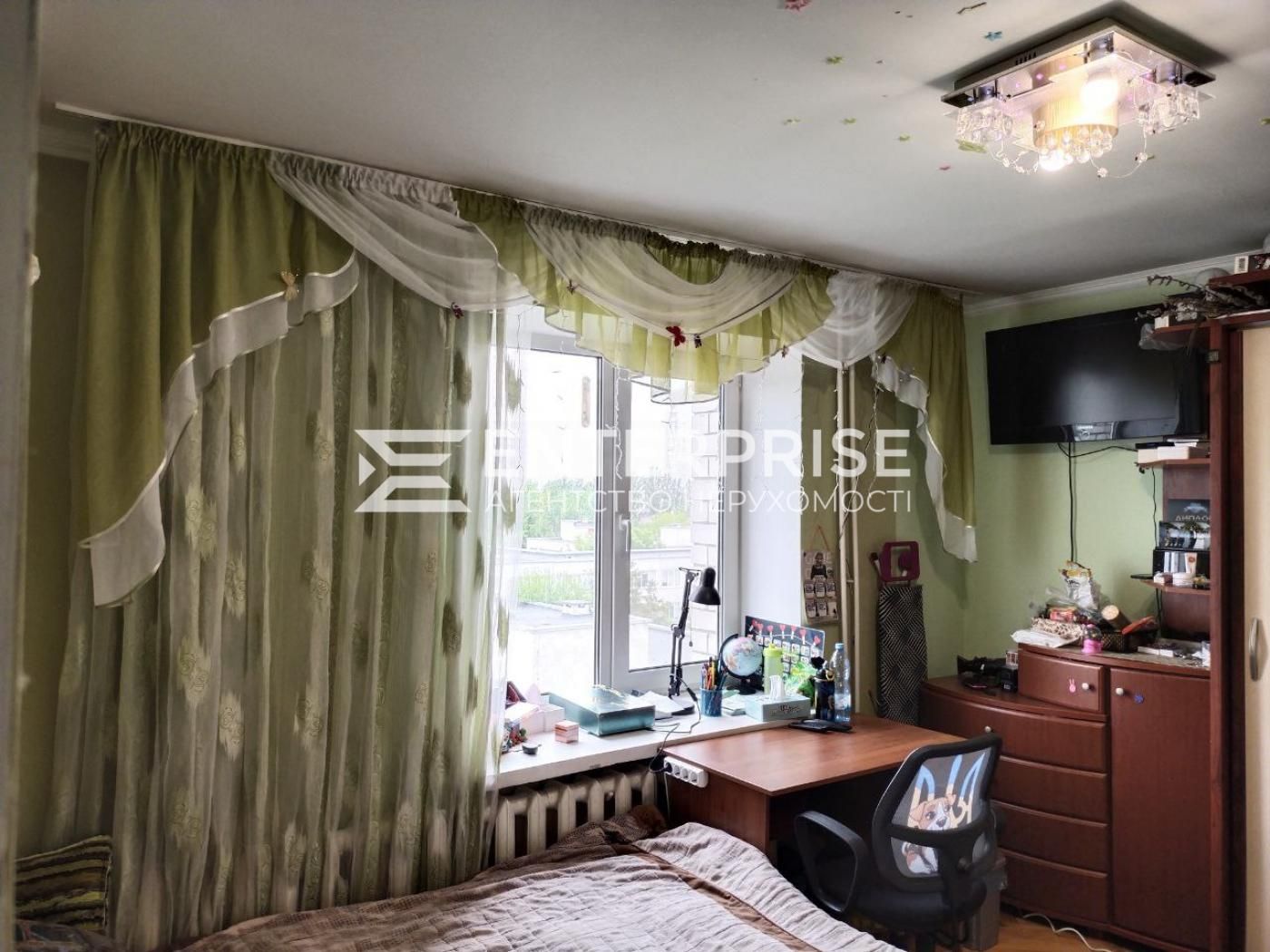 Продаж 3к квартири, вул. Шептицького, м Лівобережна