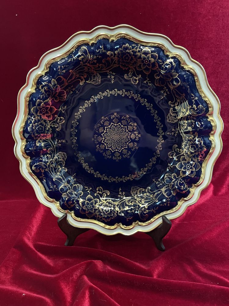 Luksusowa porcelanowa patera Rosenthal Cobalt Blue z bogatym złoceniem