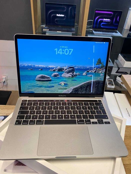 Ноутбук Apple MacBook Pro 13'' M2 8/256GB Silver (MNEP3) 2022