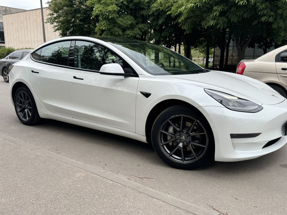Tesla Model 3 2022 Standart Plus