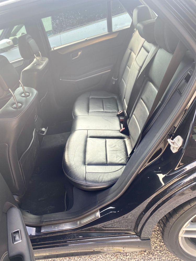 Mercedes Benz E 300 BlueTEC Hybrid