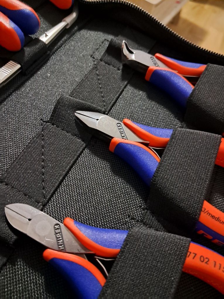 Knipex zestaw narzędzi dla elektryków szczypce obcinaczki