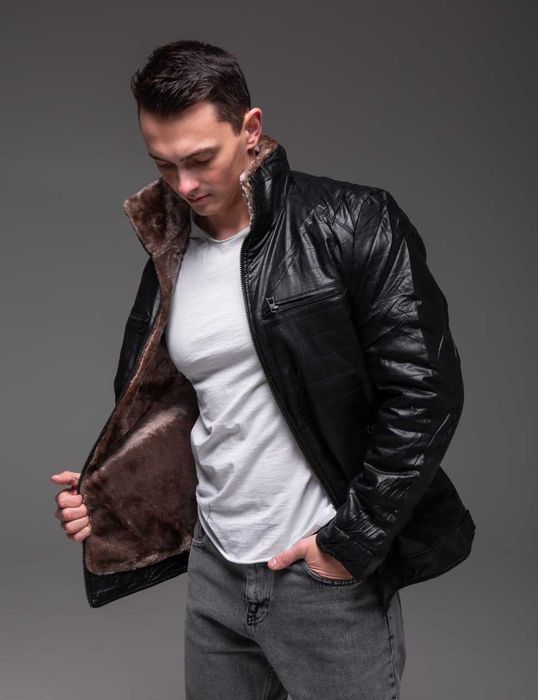 Зимова чоловіча шкіряна куртка на хутрі
