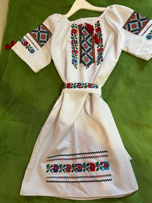 Продам вишите плаття