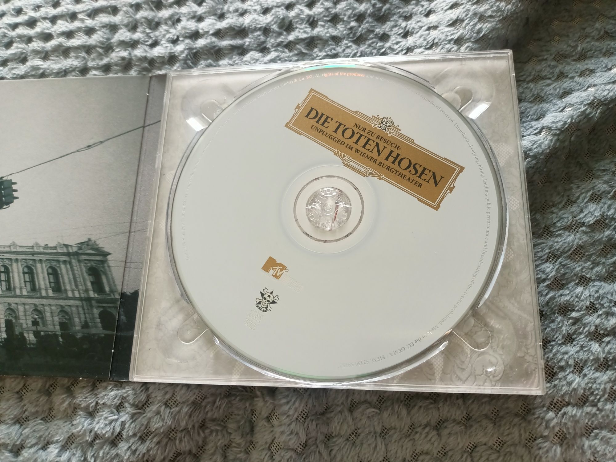 Die Toten Hosen - Nur Zu Besuch: Unplugged Im Wiener Burgtheater (CD,