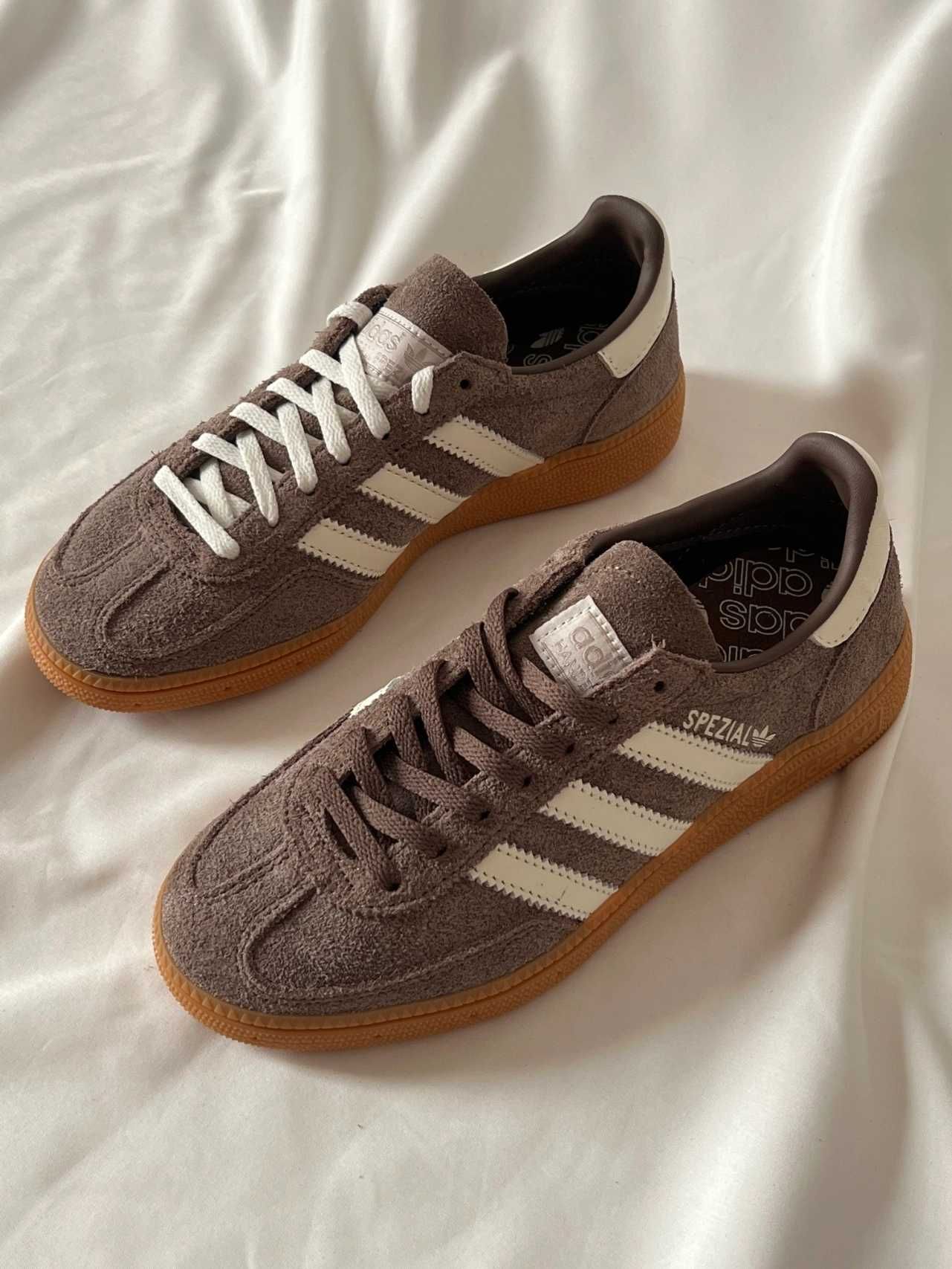 brązowy\Handball*Spezial*DamskieNikeAIrJordan1Travis UnisexTrampki.37