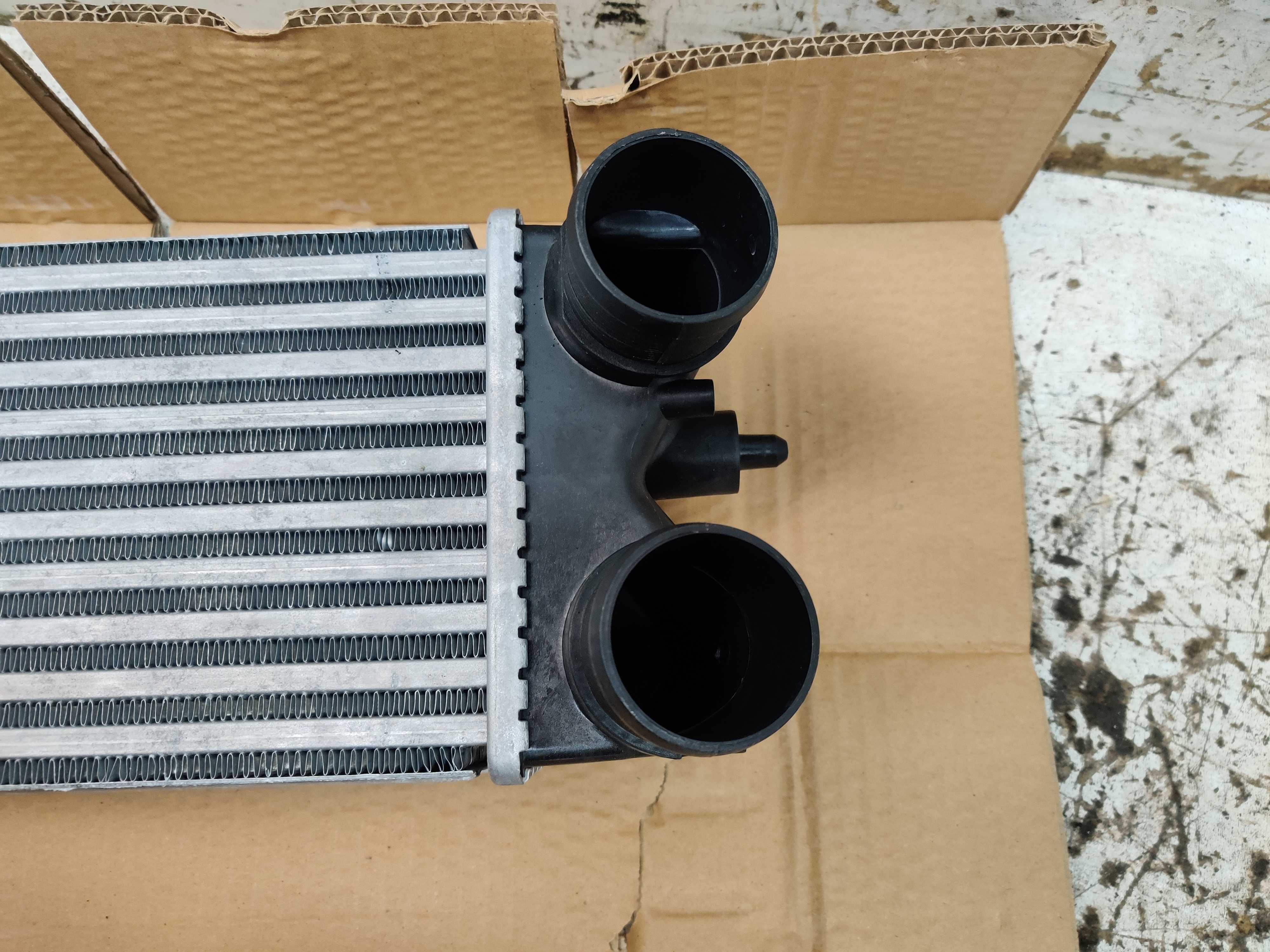 Ford B-Max 1.6 TDCI Intercooler Chłodnica Powietrza Nowy