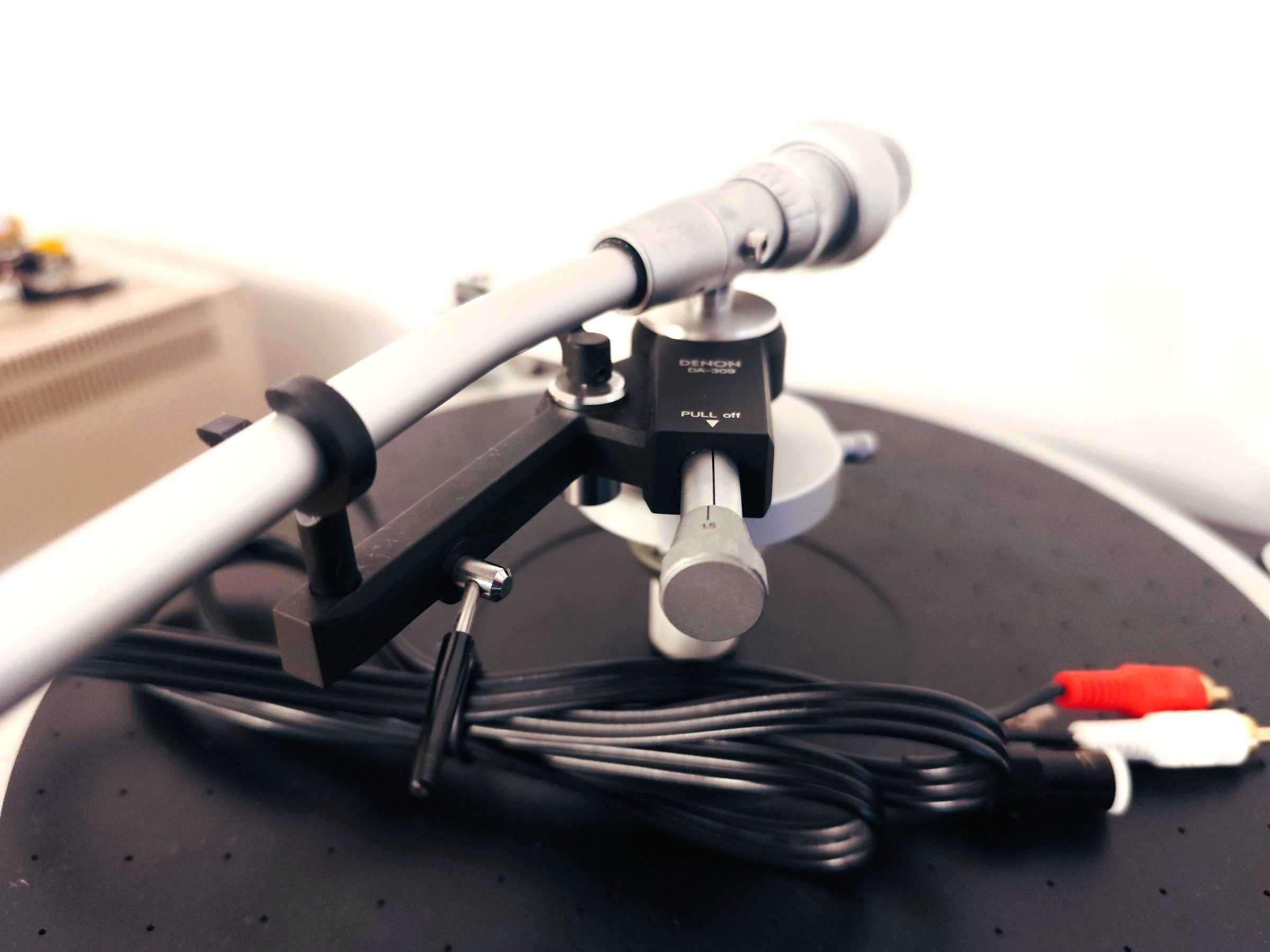 Braço com VTA Denon DA 309