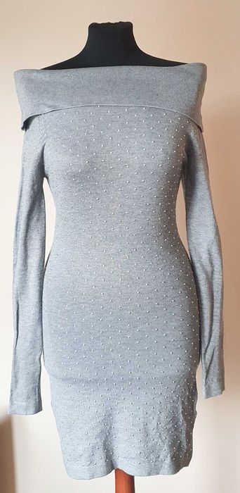 Quiz świetna szara midi sukienka sweterkowa odkryte ramiona s