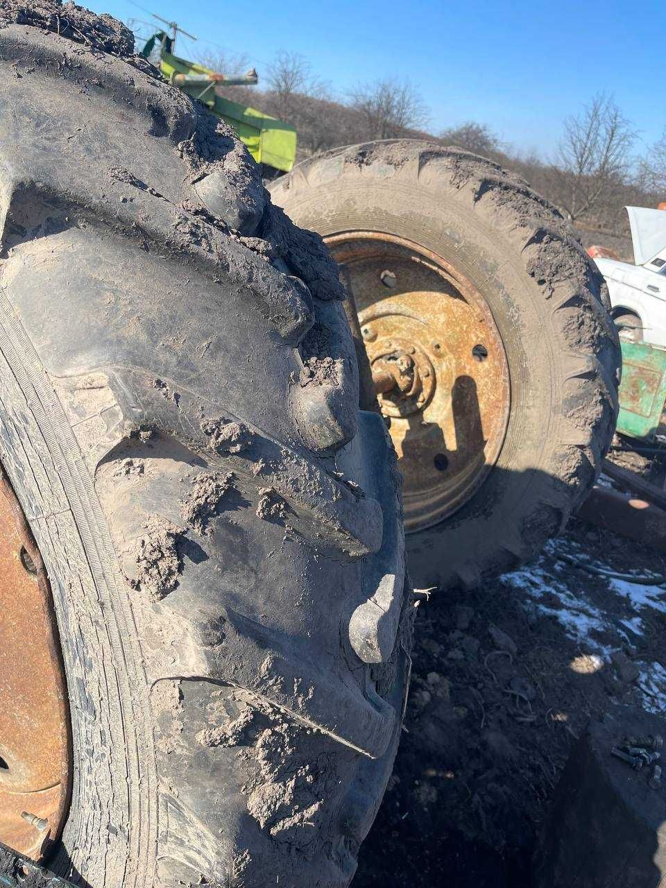 Задній міст МТЗ задній міст ЮМЗ шини диски радіатор рукав ступиця вом