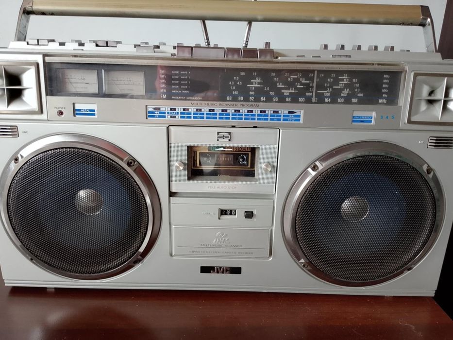 Radiomagnetofon JVC rc m70