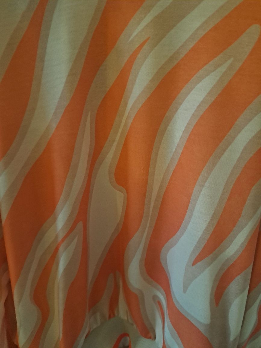 Nowa wlsoka bluza Made in Italy butik rozm.M