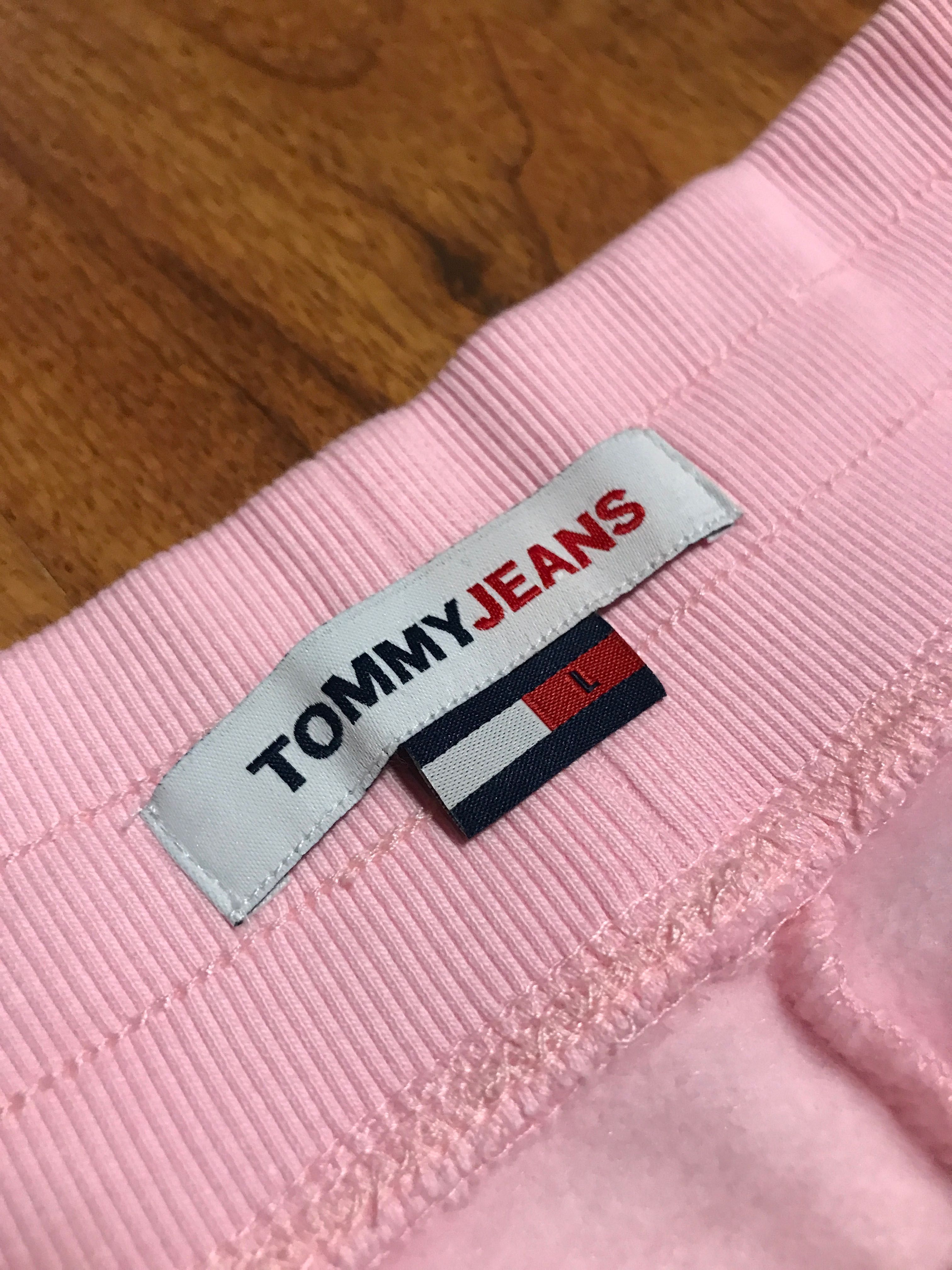 Nowe szerokie spodnie Tommy Jeans