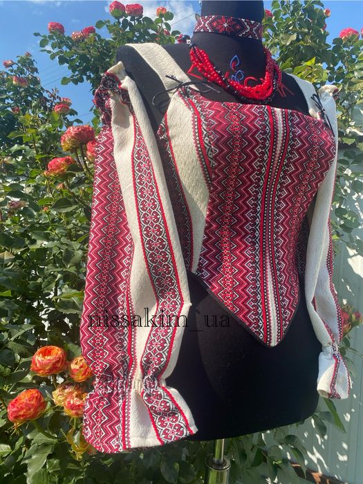 Корсет в етно стилі