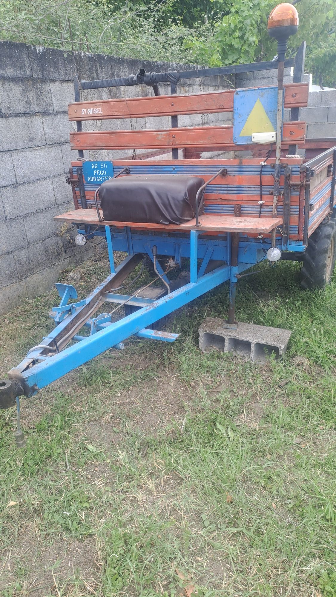 Reboque agrícola
