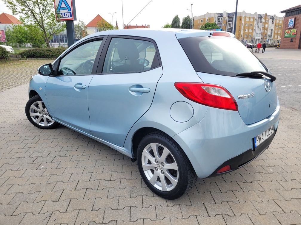 Mazda 2 1.3 Benzyna 75km-2009 rok-Klima-Oszczędna-5 Drzwi