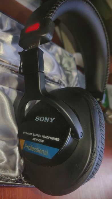Студійні навушники SONY MDR-7506 Новi