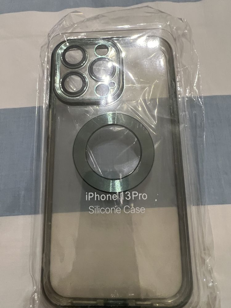 2 Capas  novas iphone 13Pro verde metalico e transparente