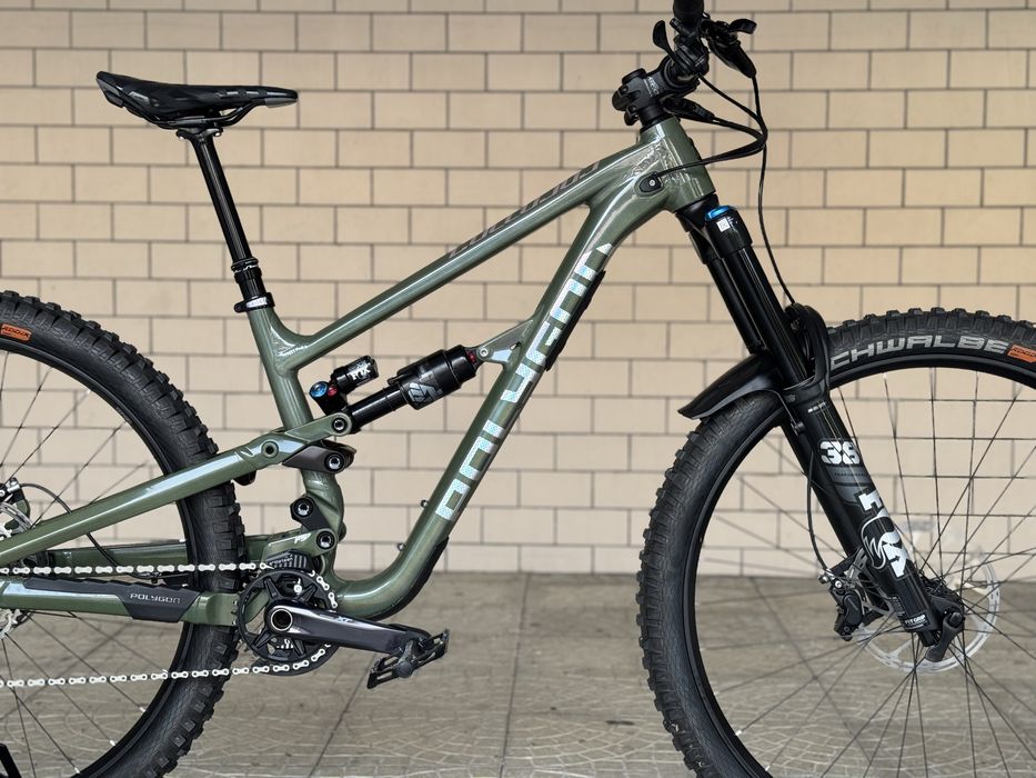 Bicicleta  Enduro Polygon Collosus N9