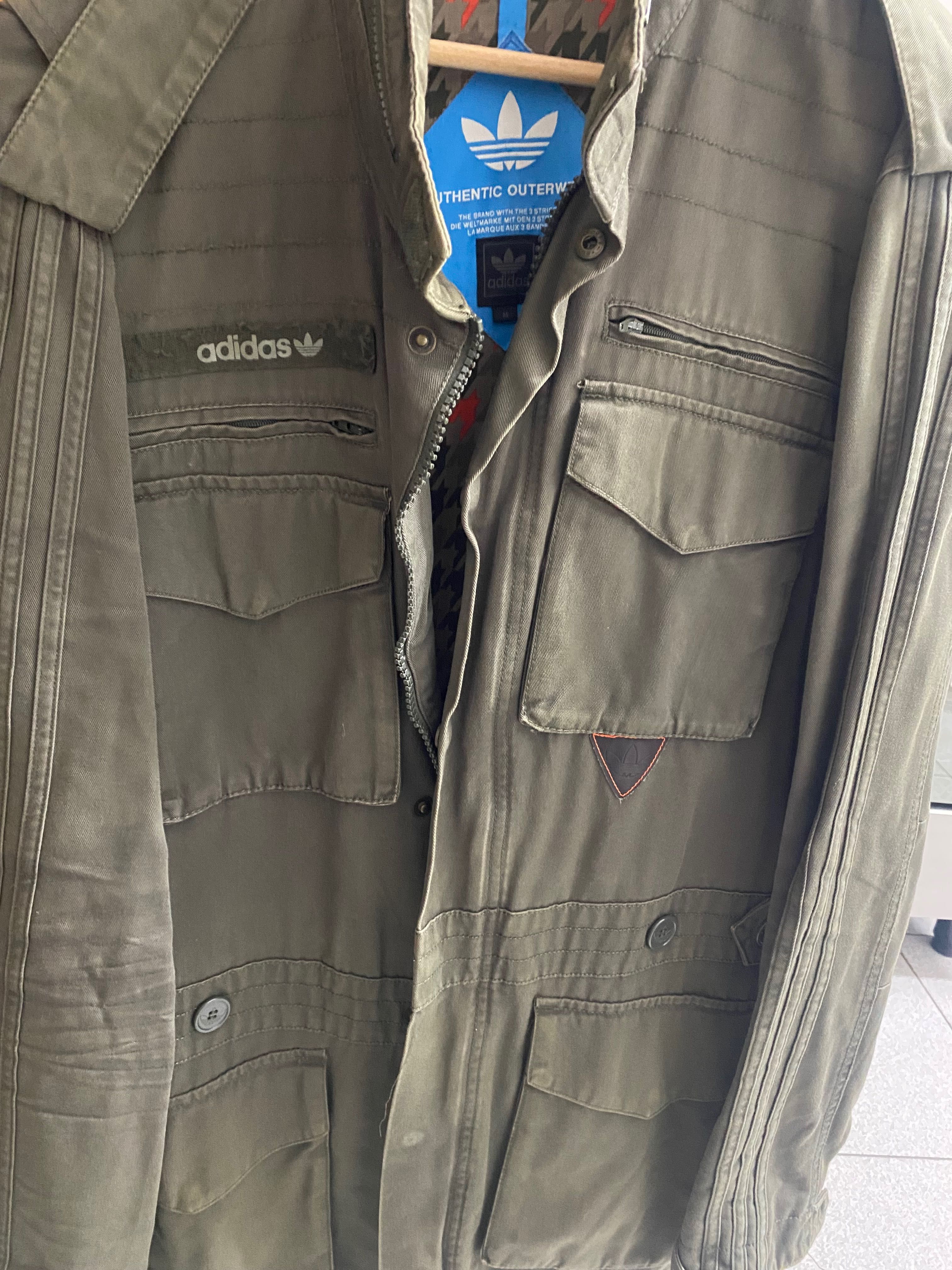 Casaco Adidas novo