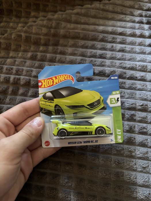 машинки hot wheels, matchbox