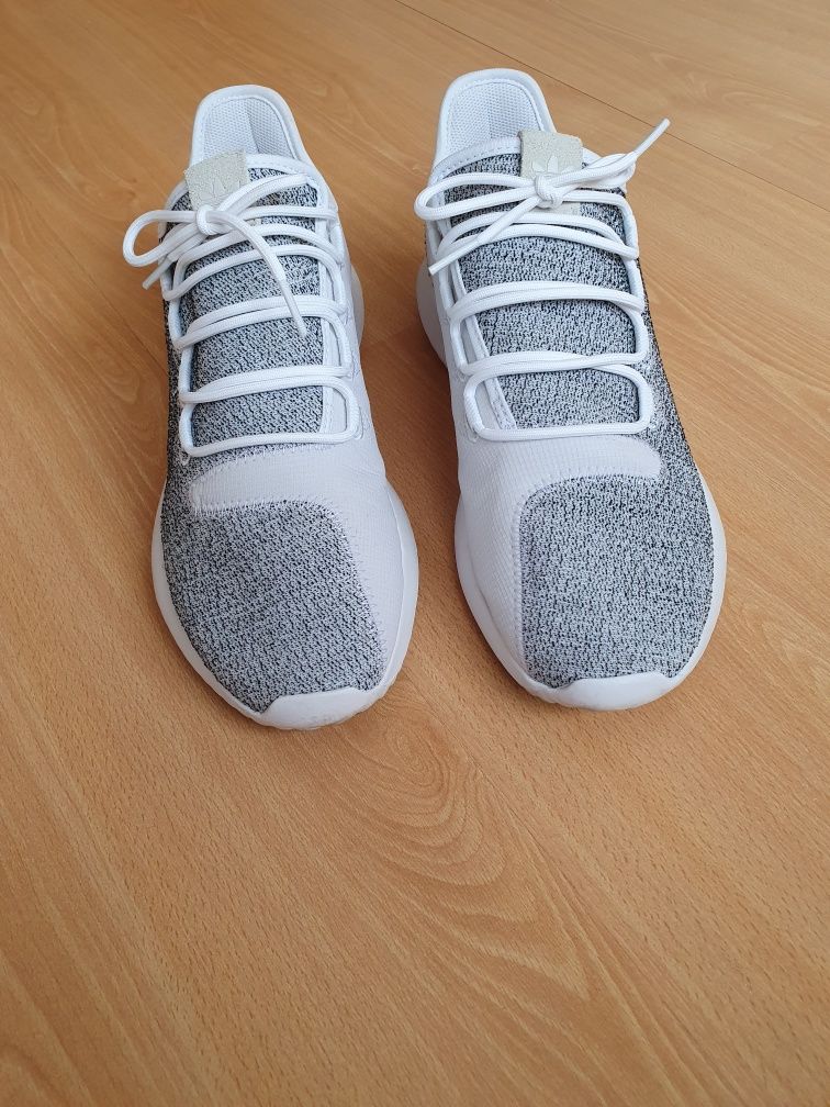 Ténis Adidas Tubular