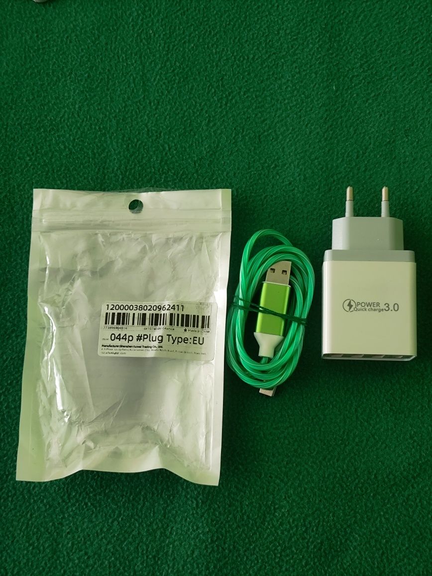 Ładowarka USB nowa z kablem kpl