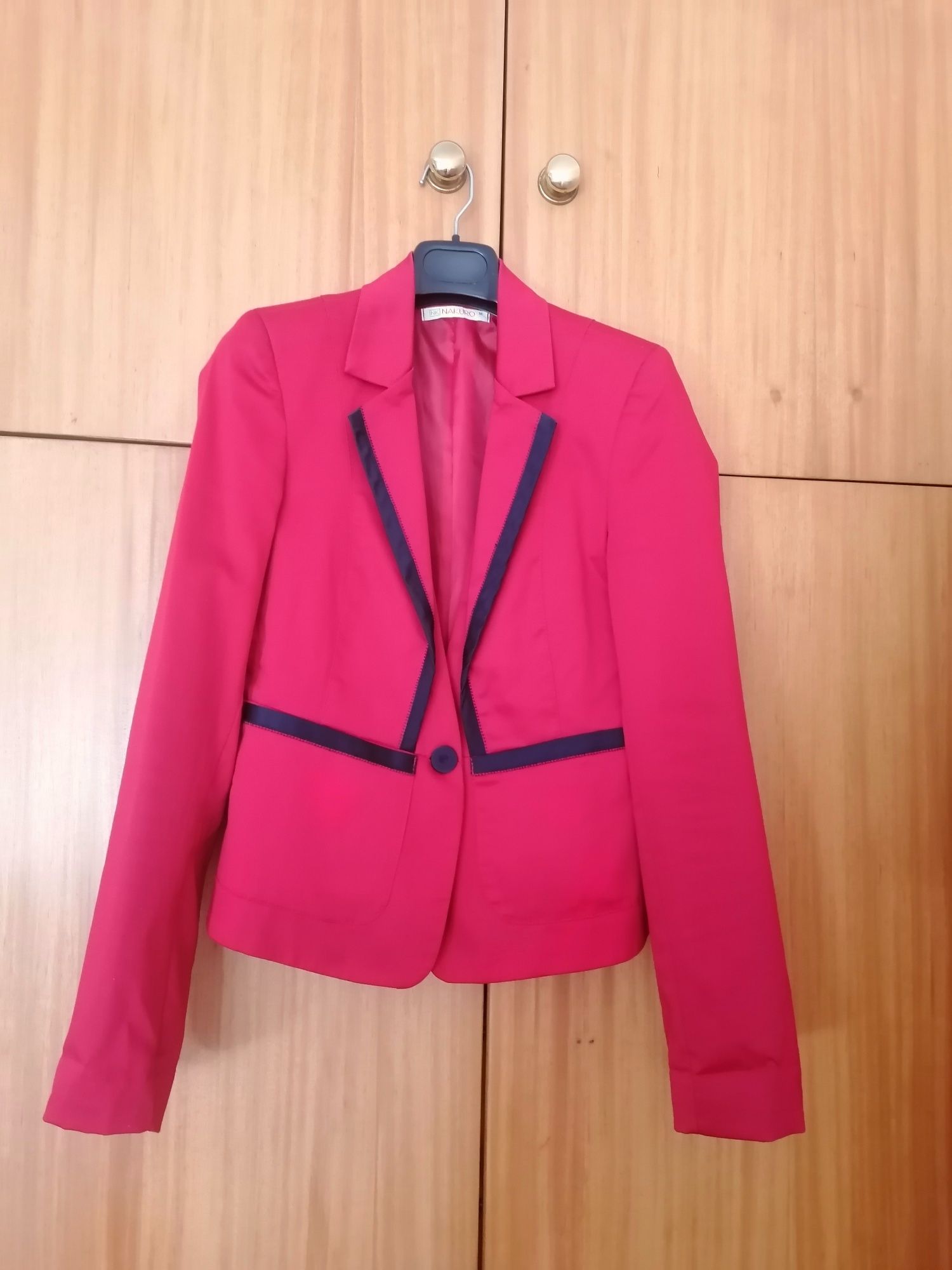 Blazer vermelho Nakuro