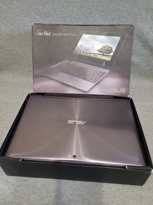 Нетбук Asus Transformer.