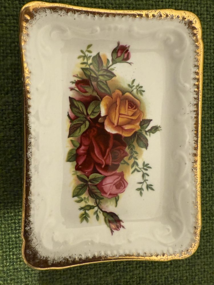 Podstawka paterka popielnica Royal Albert