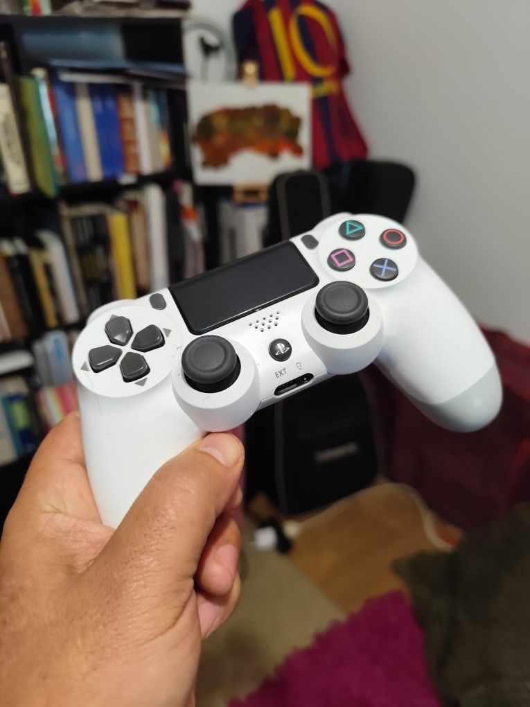 Comando PS4 p/ peças