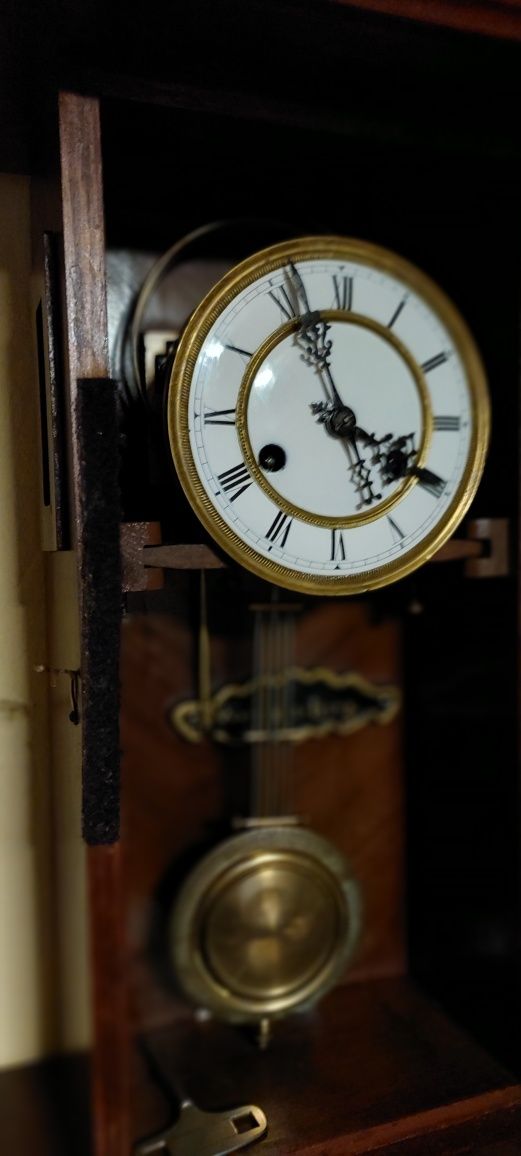 Zegar Kienzle ok 1900 r Po rewonacji.