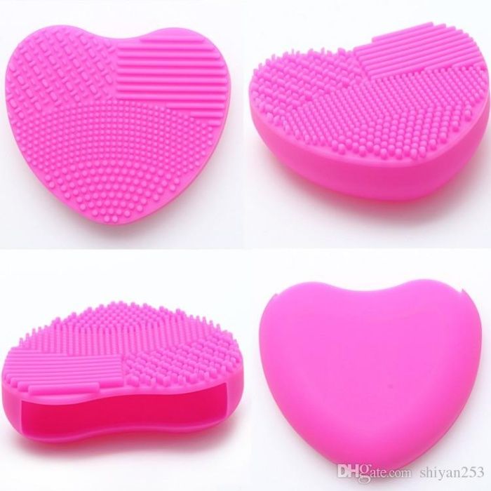 Peça em silicone para limpar pincéis de maquilhagem