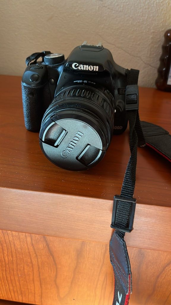 Vendo máquina Canon EOS 500d