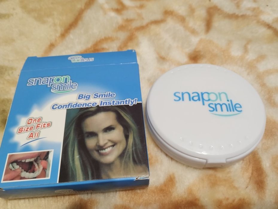 Самофіксуючі вініри на дві щелепи