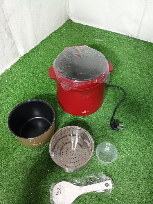 Multicooker , garnek elektryczny klarstein 

Cena 219 zł 

Produkt pow