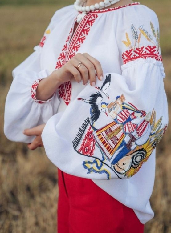 Вишиванка, вишита жіноча блузка